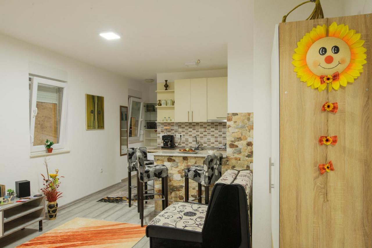 Studio Apartments Kim - Dilberovic Mostar Exteriör bild