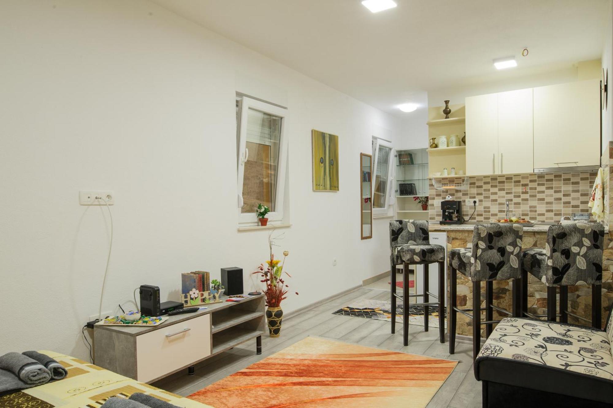 Studio Apartments Kim - Dilberovic Mostar Exteriör bild